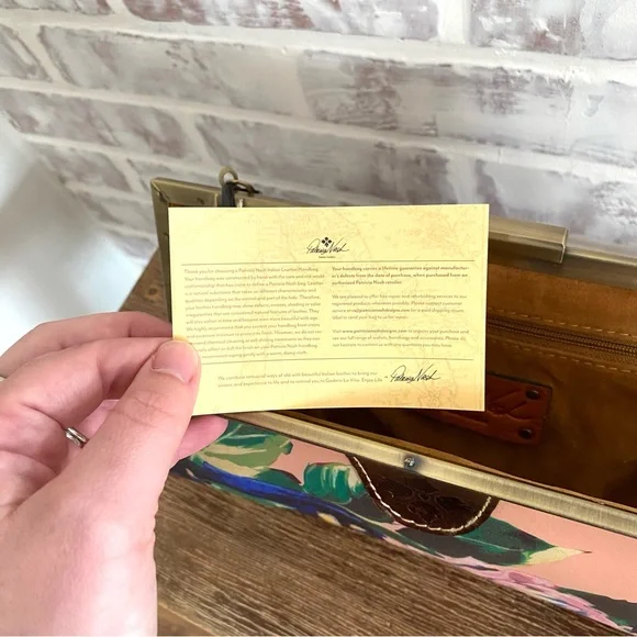 Patricia Nash • Athena Winter Bloom Multi Floral Italian Leather • Clutch Bag - Picture 9 of 11